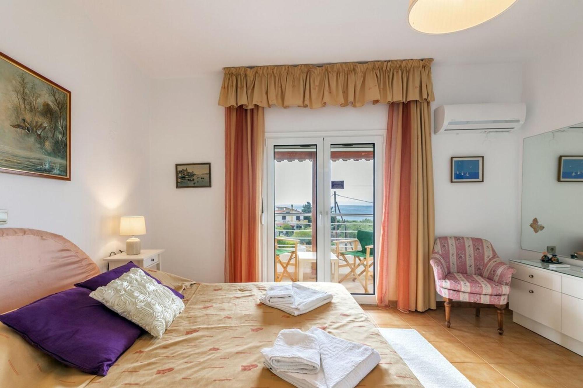 Amazing Villa Chrysanthi With Private Pool In Heraklion Epano Vathia Екстер'єр фото
