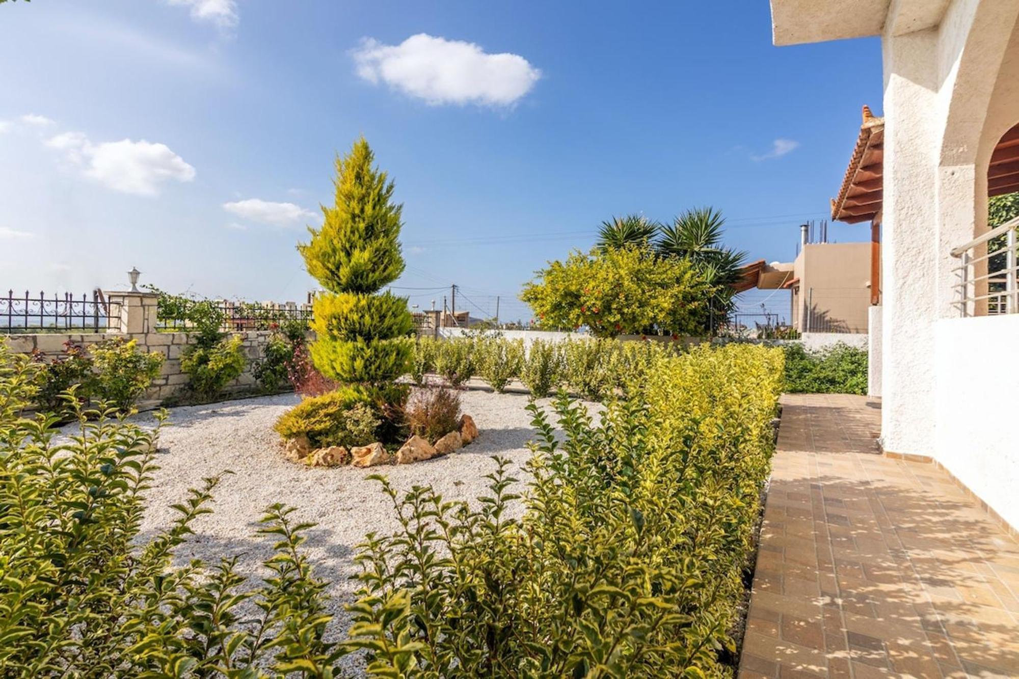 Amazing Villa Chrysanthi With Private Pool In Heraklion Epano Vathia Екстер'єр фото